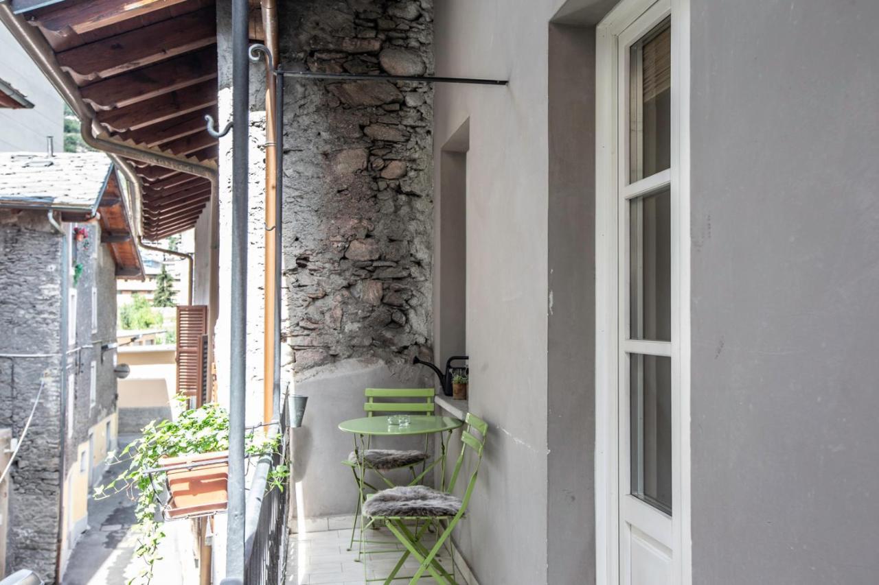 Maison Ginod & Les Fleurs Aosta Exteriör bild